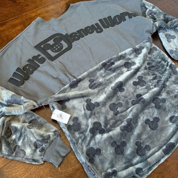 NWT Walt Disney World Velour Fleece Spirit Jersey - Disney Christmas Shirt Small - Picture 6 of 9